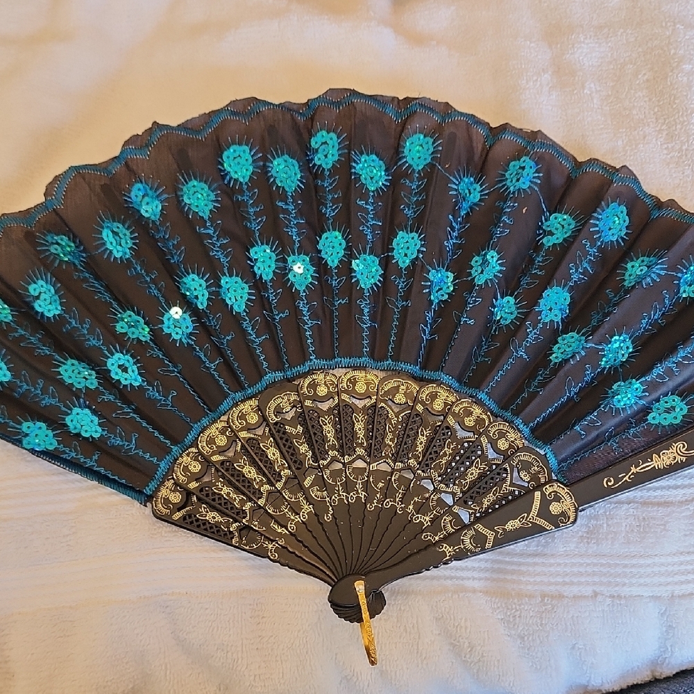 Elegant Set of 9 Hand Fans